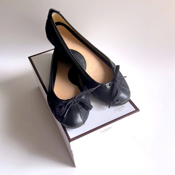 COACH Black w/Tie & Signature C Pattern FLATS; NO BOX included - Picture 1 of 5